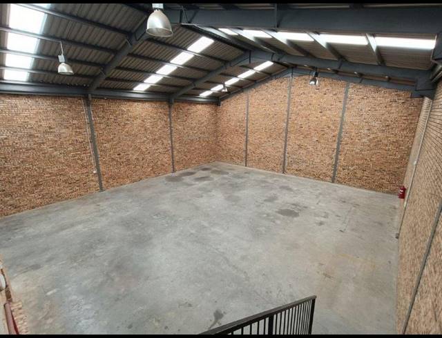 INDUSTRIAL PROPERTY TO RENT IN STRYDOM PARK